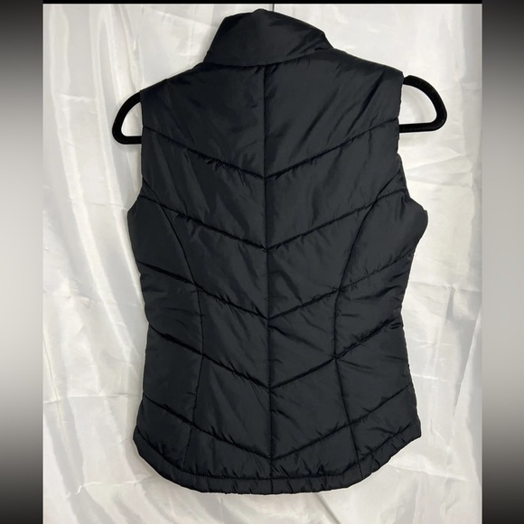 Aeropostale Women’s Size XS Black Pink Puffer Vest - Picture 2 of 10